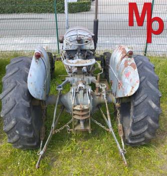 Massey Ferguson TEF20, TEILETRÄGER