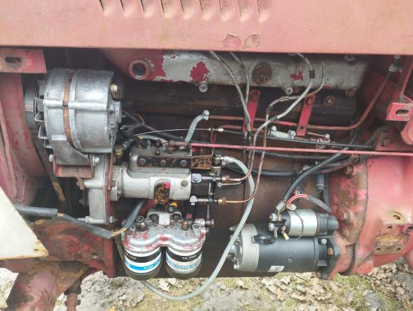 IHC 654 NUR IN TEILE